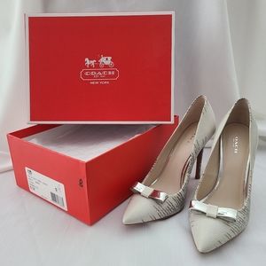 Coach Hallie Soft print Lizard, Cloud, size 8